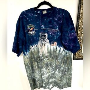 Vintage astronaut space shirt